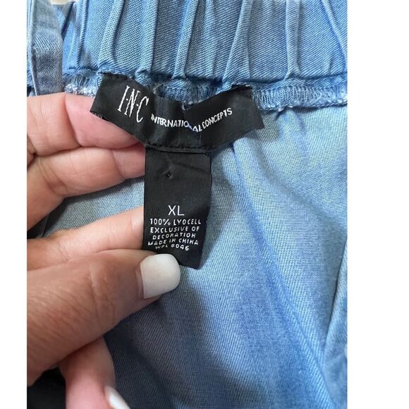 XL Chambray top, embroidered sleeve, INC International Concepts - Picture 5 of 6